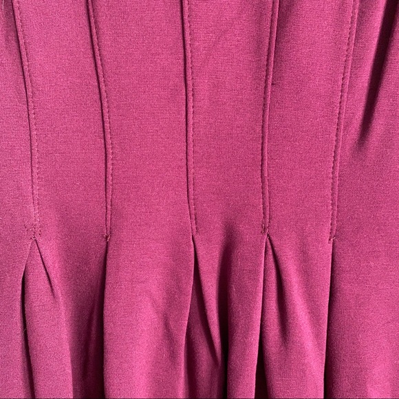 Monteau - Red Dress - Picture 3 of 4